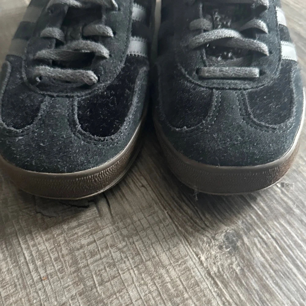 Adidas Black Gazelle women’s size 5 black velvet and suede - Picture 11 of 11